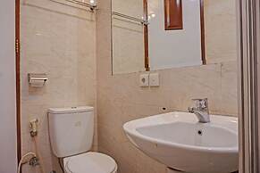 OYO 671 Hotel Capitol