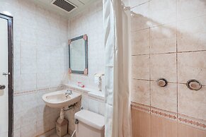 OYO 671 Hotel Capitol