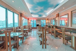 OYO 671 Hotel Capitol