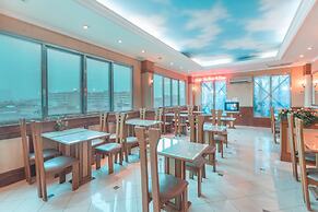 OYO 671 Hotel Capitol