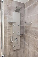 Apartment with Lovely View At Kolonaki