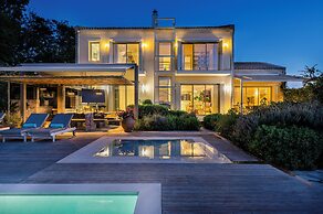 Melithea Seaview Villa