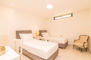 Melithea Seaview Villa