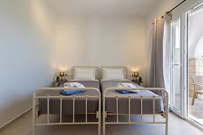 Vallia's Seaview & Stylish Apartments by Konnect, Nisaki