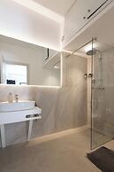 Vallia's Seaview & Stylish Apartments by Konnect, Nisaki