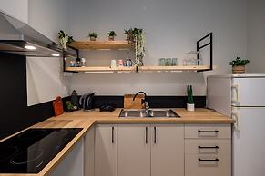 Vallia's Seaview & Stylish Apartments by Konnect, Nisaki