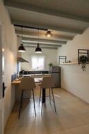 Vallia's Seaview & Stylish Apartments by Konnect, Nisaki