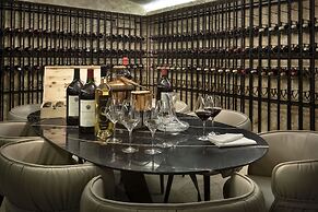 Sulia House Porto Rotondo, Curio Collection by Hilton