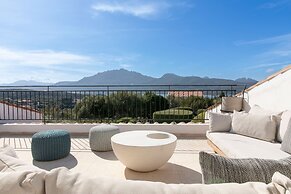 Sulia House Porto Rotondo, Curio Collection by Hilton