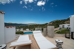 Sulia House Porto Rotondo, Curio Collection by Hilton