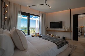 Sulia House Porto Rotondo, Curio Collection by Hilton