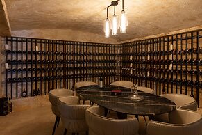 Sulia House Porto Rotondo, Curio Collection by Hilton