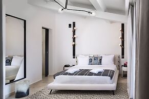 Sulia House Porto Rotondo, Curio Collection by Hilton