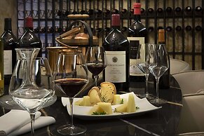 Sulia House Porto Rotondo, Curio Collection by Hilton