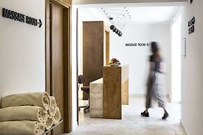 Sulia House Porto Rotondo, Curio Collection by Hilton