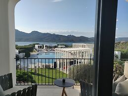 Sulia House Porto Rotondo, Curio Collection by Hilton