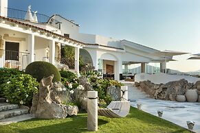 Sulia House Porto Rotondo, Curio Collection by Hilton