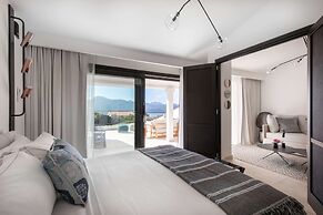 Sulia House Porto Rotondo, Curio Collection by Hilton