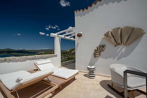 Sulia House Porto Rotondo, Curio Collection by Hilton