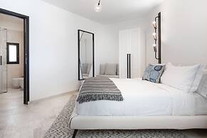 Sulia House Porto Rotondo, Curio Collection by Hilton