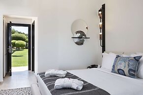 Sulia House Porto Rotondo, Curio Collection by Hilton