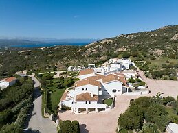 Sulia House Porto Rotondo, Curio Collection by Hilton