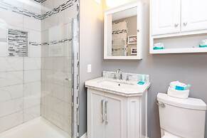 Ocean Glass Inn Condominiums