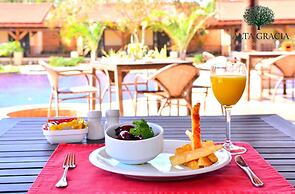 Alta Gracia Parque Hotel