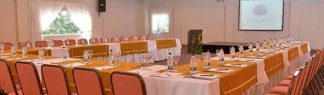 Alta Gracia Parque Hotel