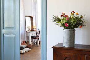 Polis 1907 by Louis Hotels