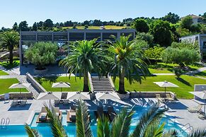 Iris Hotel