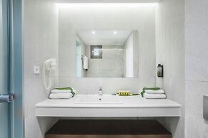 Iris Hotel