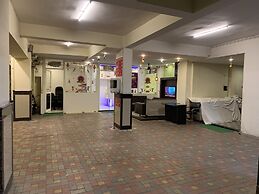 The JK Hotel - Opp Railway Station