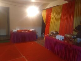 The JK Hotel - Opp Railway Station