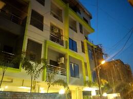 The JK Hotel - Opp Railway Station