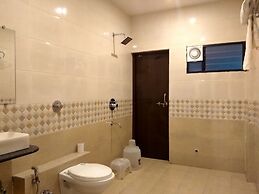 The JK Hotel - Opp Railway Station