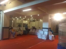 The JK Hotel - Opp Railway Station