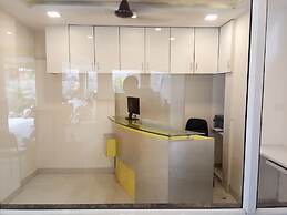 The JK Hotel - Opp Railway Station