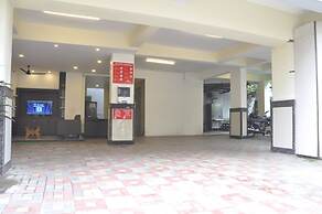 The JK Hotel - Opp Railway Station