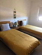 Cosy T1 at Vale Centianes Beach