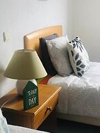 Cosy T1 at Vale Centianes Beach