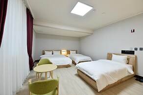 Gwangju Tourist Hotel