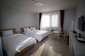 Gwangju Tourist Hotel