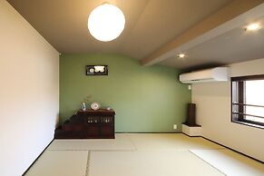 Guest House Nishijin Yui