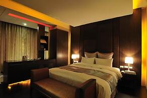 One Plus One Motel