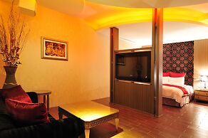 One Plus One Motel