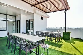 FabHotel Aman Residency