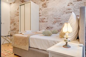 Le Monde Luxury Accommodation