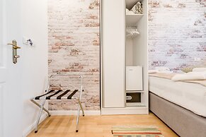 Le Monde Luxury Accommodation