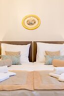 Le Monde Luxury Accommodation